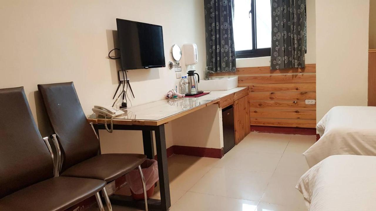 Fuga Hotel Taitung Bagian luar foto